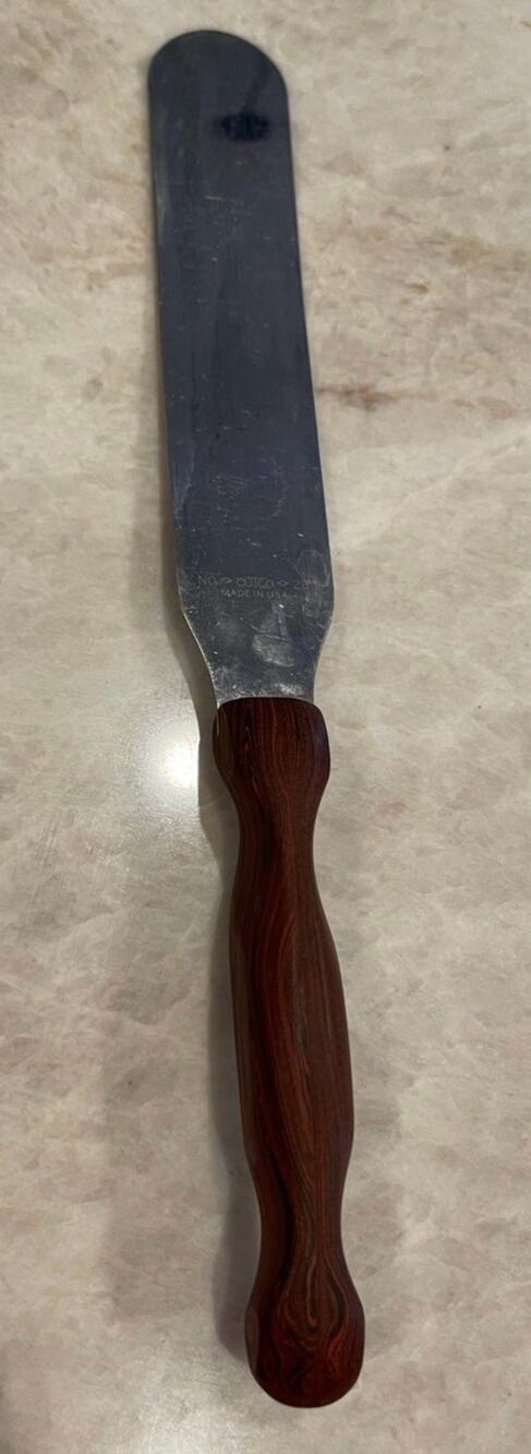 Cutco cake spreader no 28
